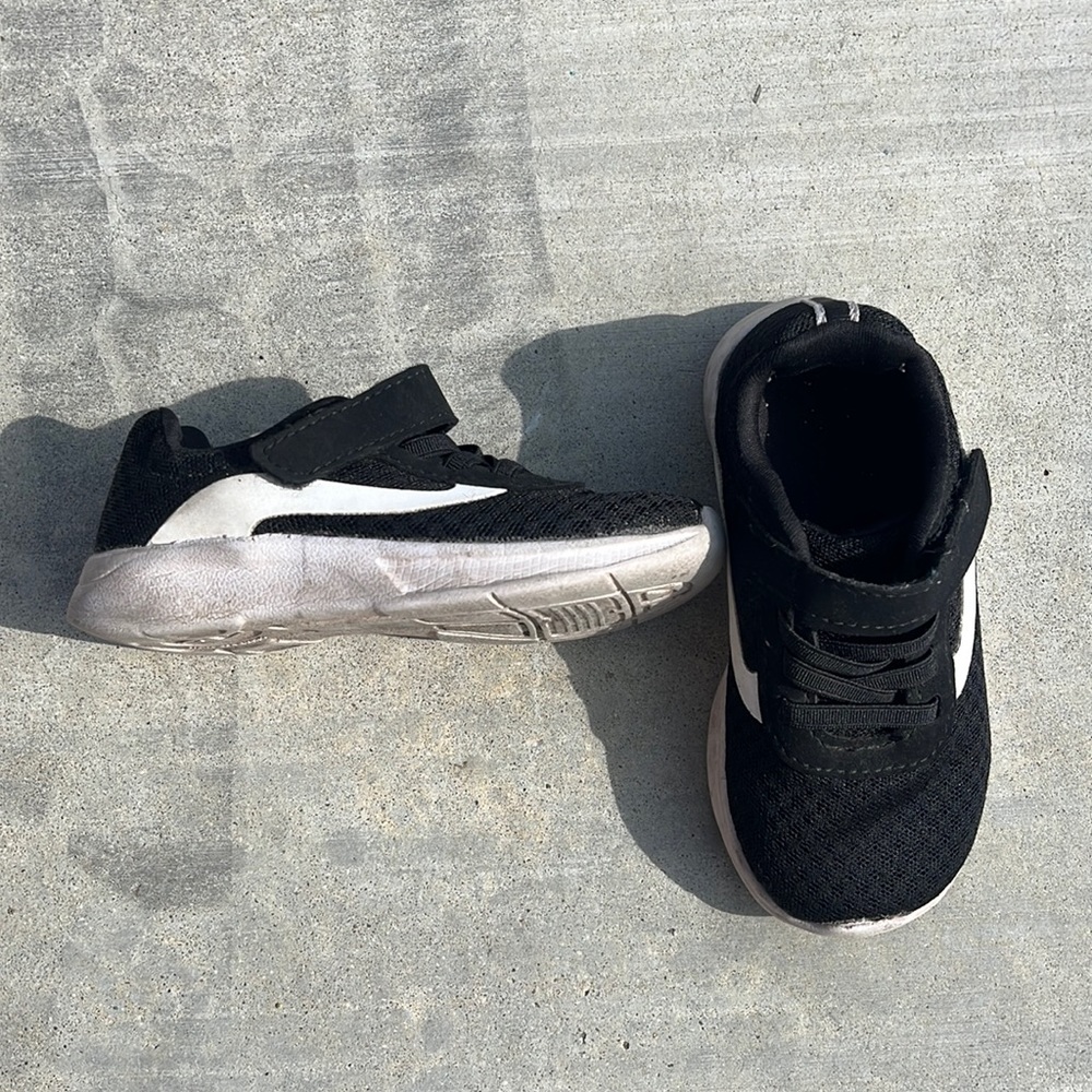 Vans toddler size 7